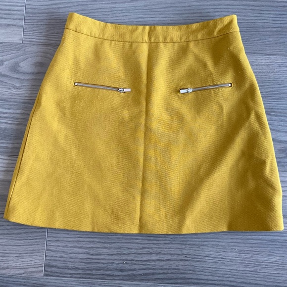 🍋Zara Mustard Zipper Skirt🍋 - Picture 2 of 4